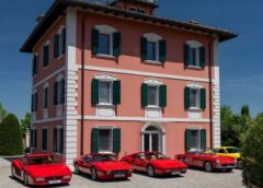 Uno show con 40 splendide Ferrari
