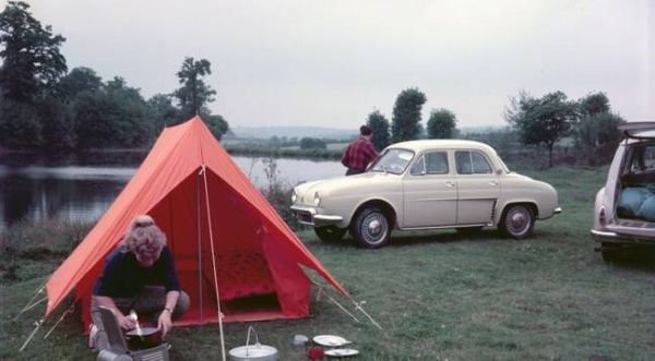 L’auto che ha cambiato il volto di Renault